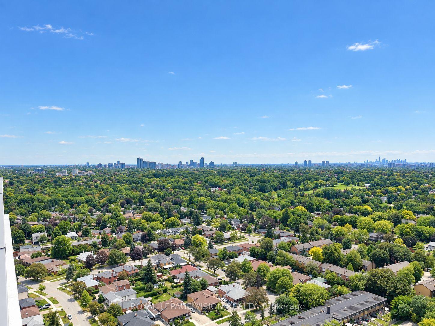 2716 - 4010 Eglinton Avenue W, Toronto 2