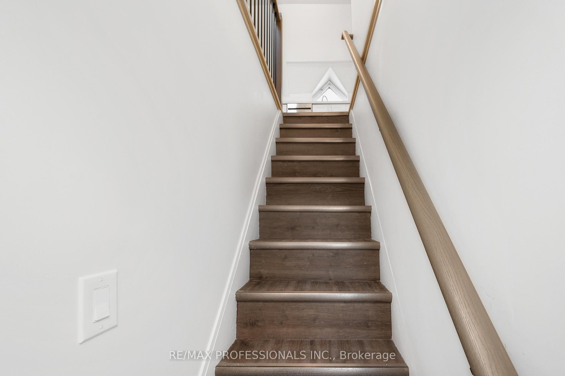 #3 - 388 Wilson Street, Hamilton 2