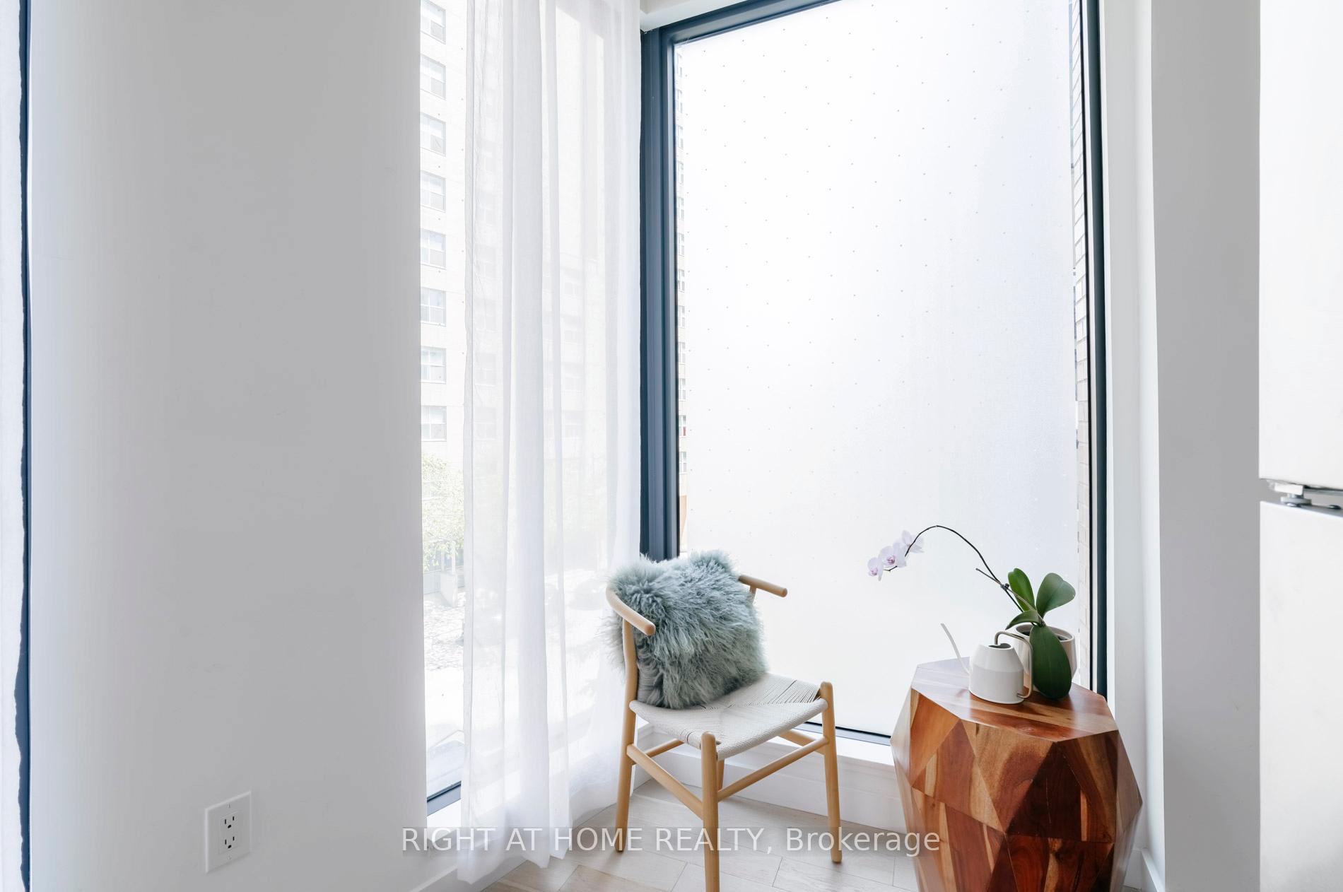 210 - 2A Church Street, Toronto 4