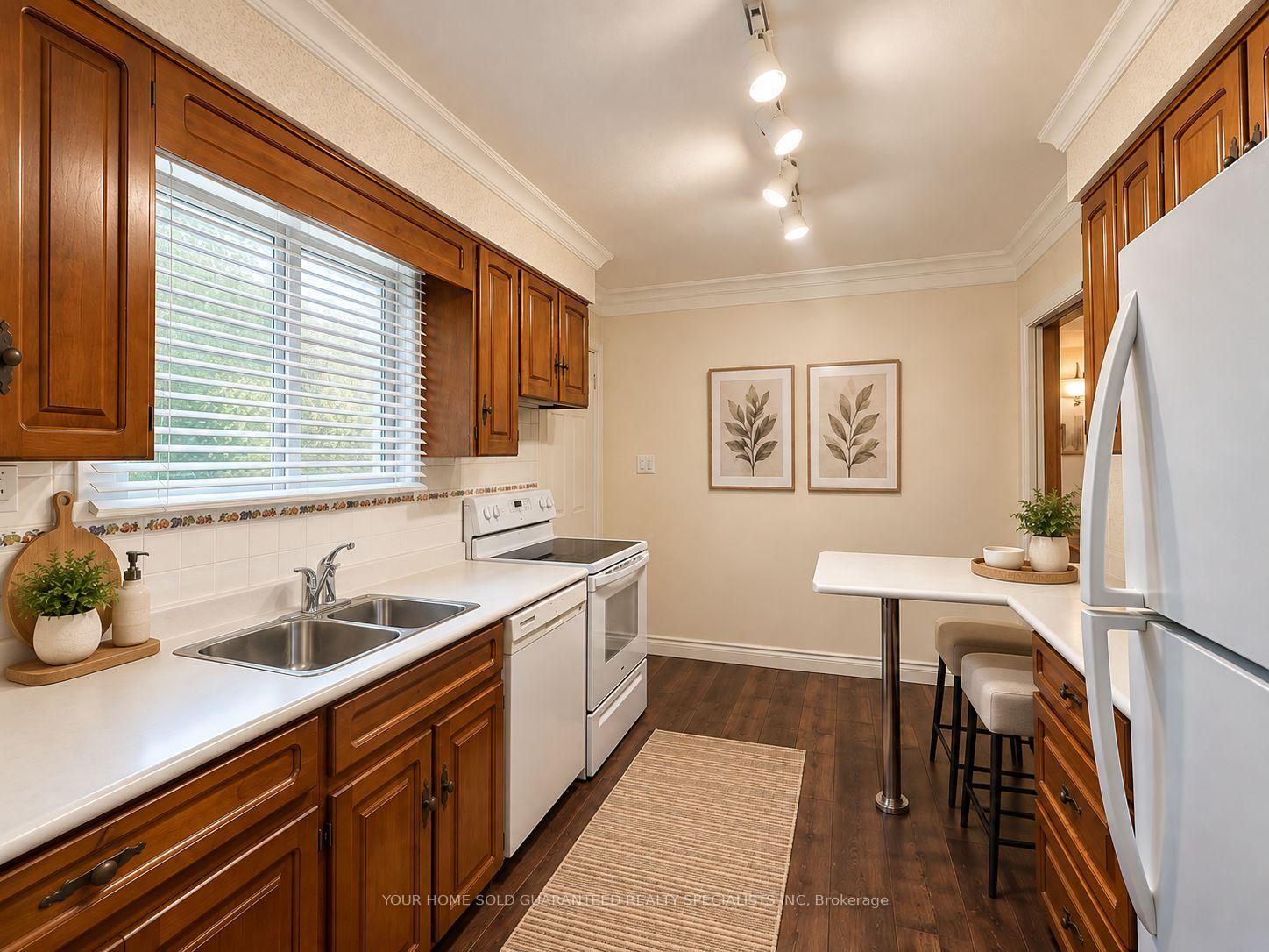 Main Floor - 37 Downsview Drive, Barrie 3