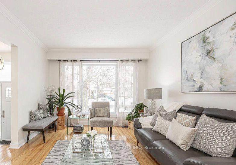 44 Falaise Road, Toronto 4