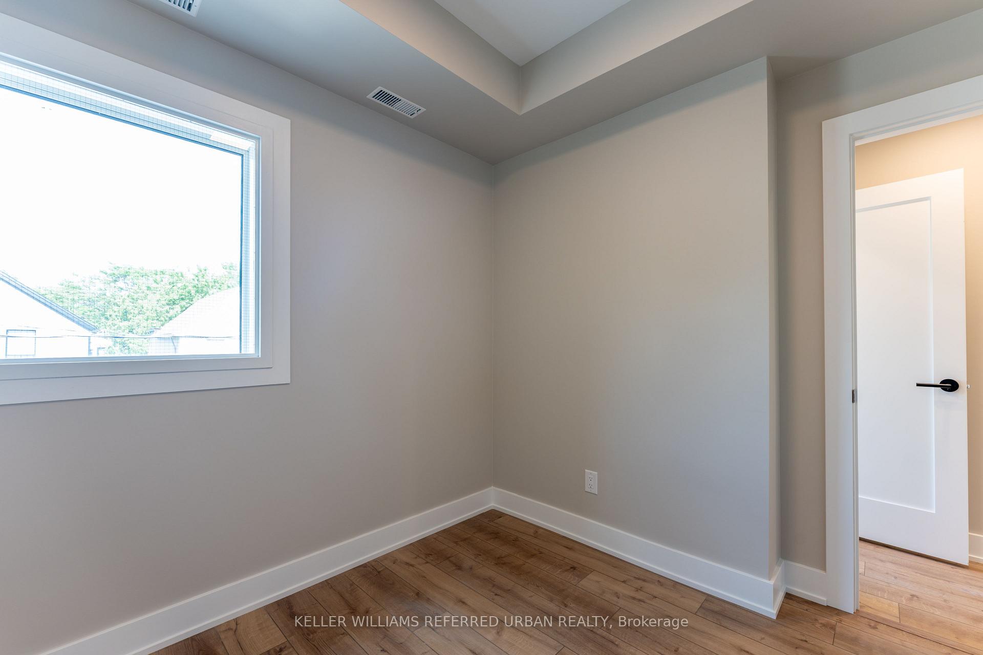 3 - 352 Jones Avenue, Toronto 4