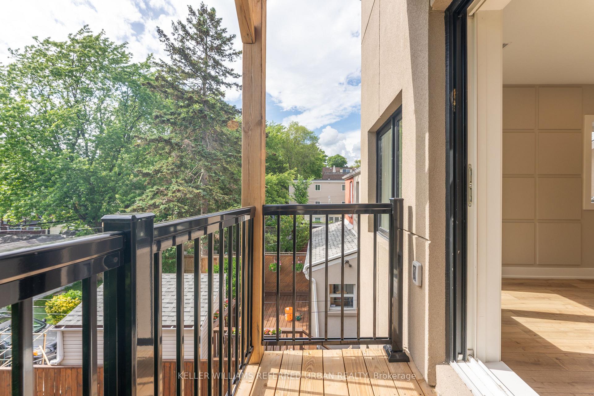 3 - 352 Jones Avenue, Toronto 2