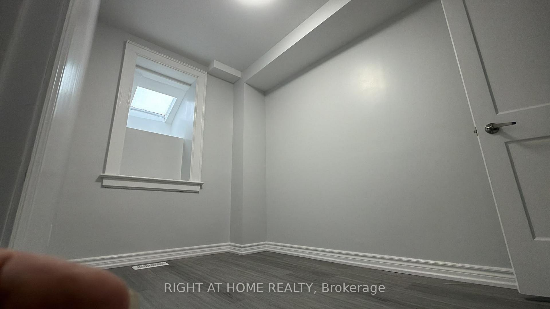 Main - 408 Strathmore Boulevard, Toronto 5