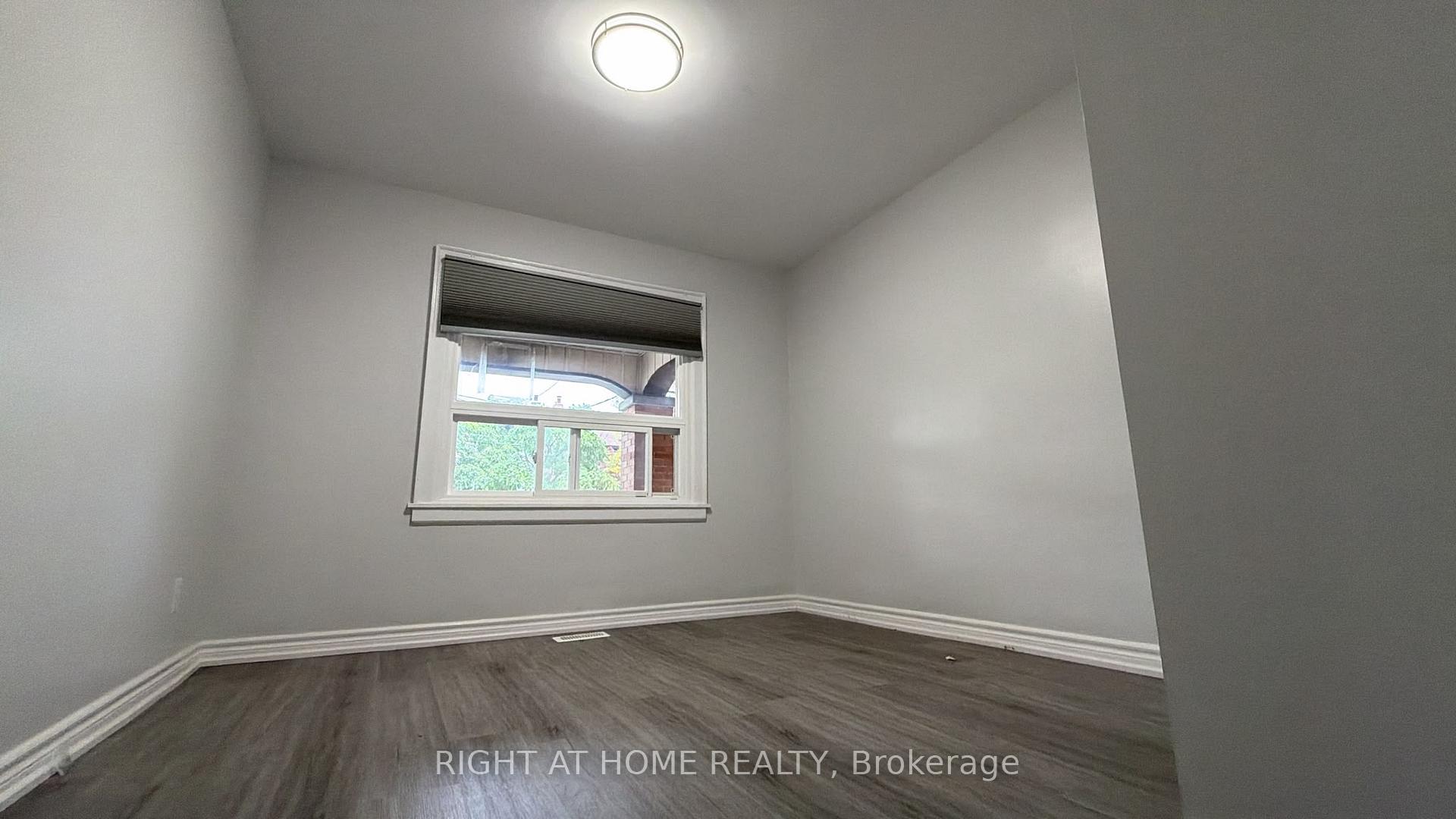 Main - 408 Strathmore Boulevard, Toronto 3