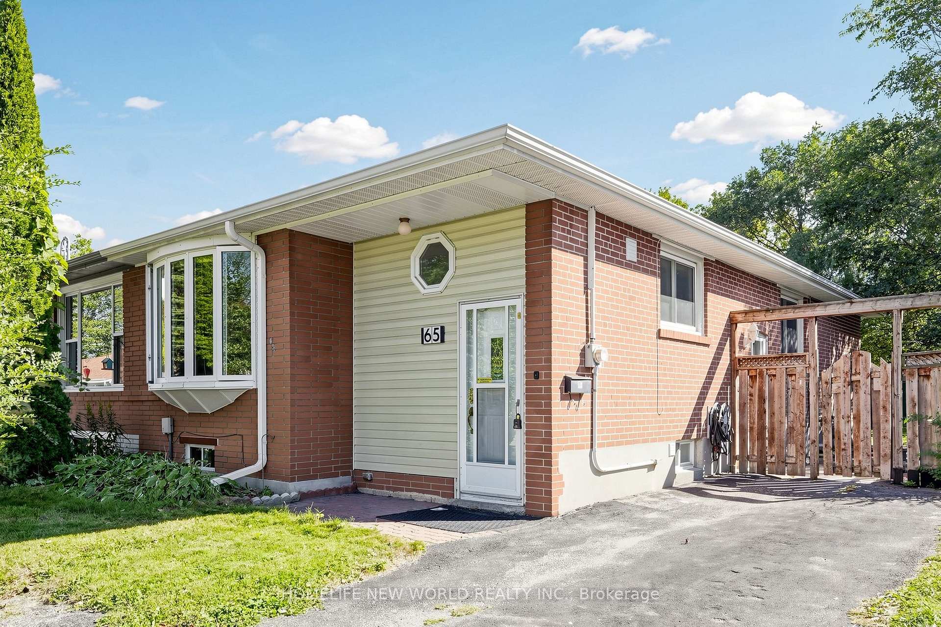 65 Walter Avenue Newmarket Ontario Canada Sale residential   HomeLife Realty Services Inc.