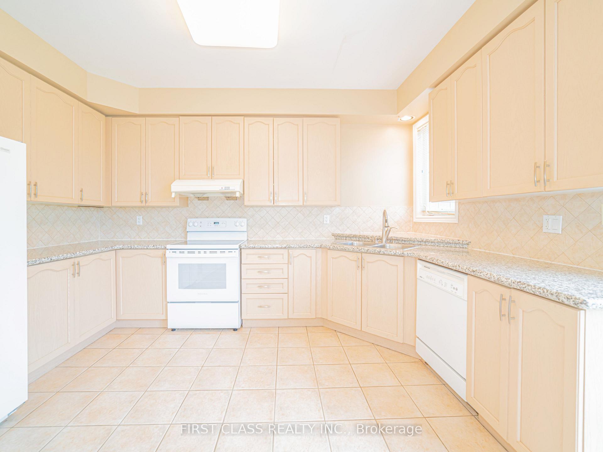 2507 Nichols Drive, Oakville 5