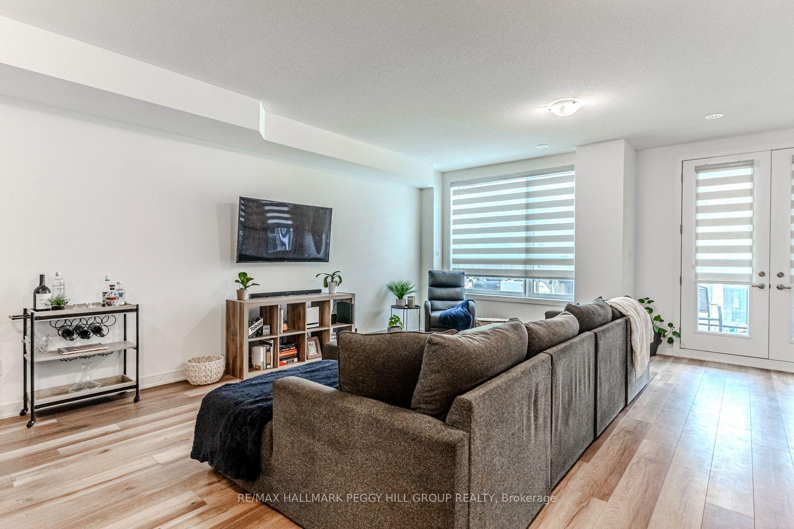 9 Red Maple Lane, Barrie 2