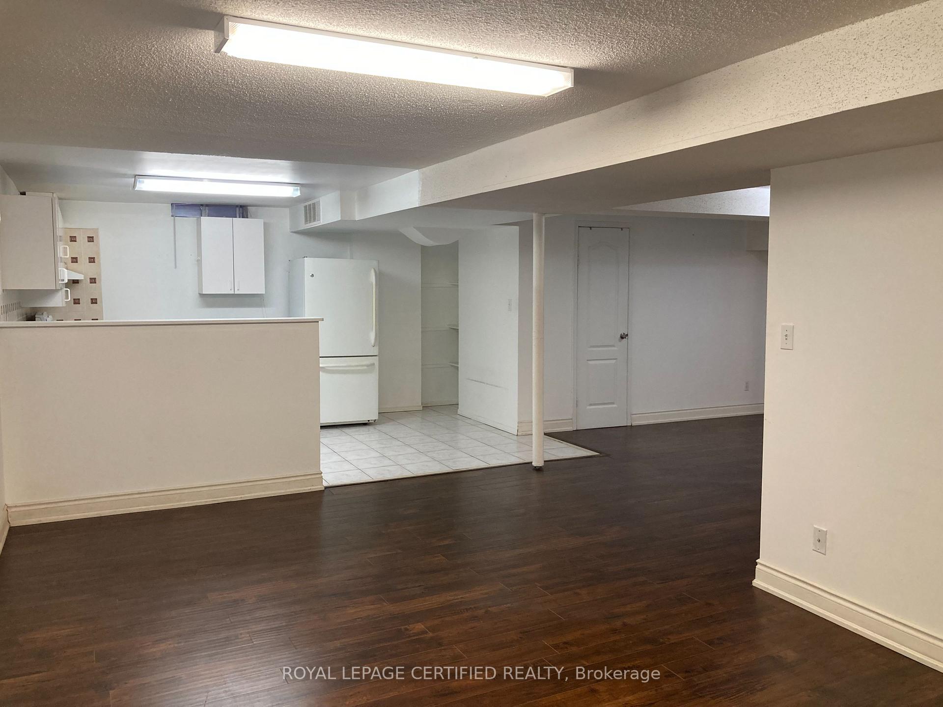 Bsmt - 5480 Whitehorn Avenue, Mississauga 2