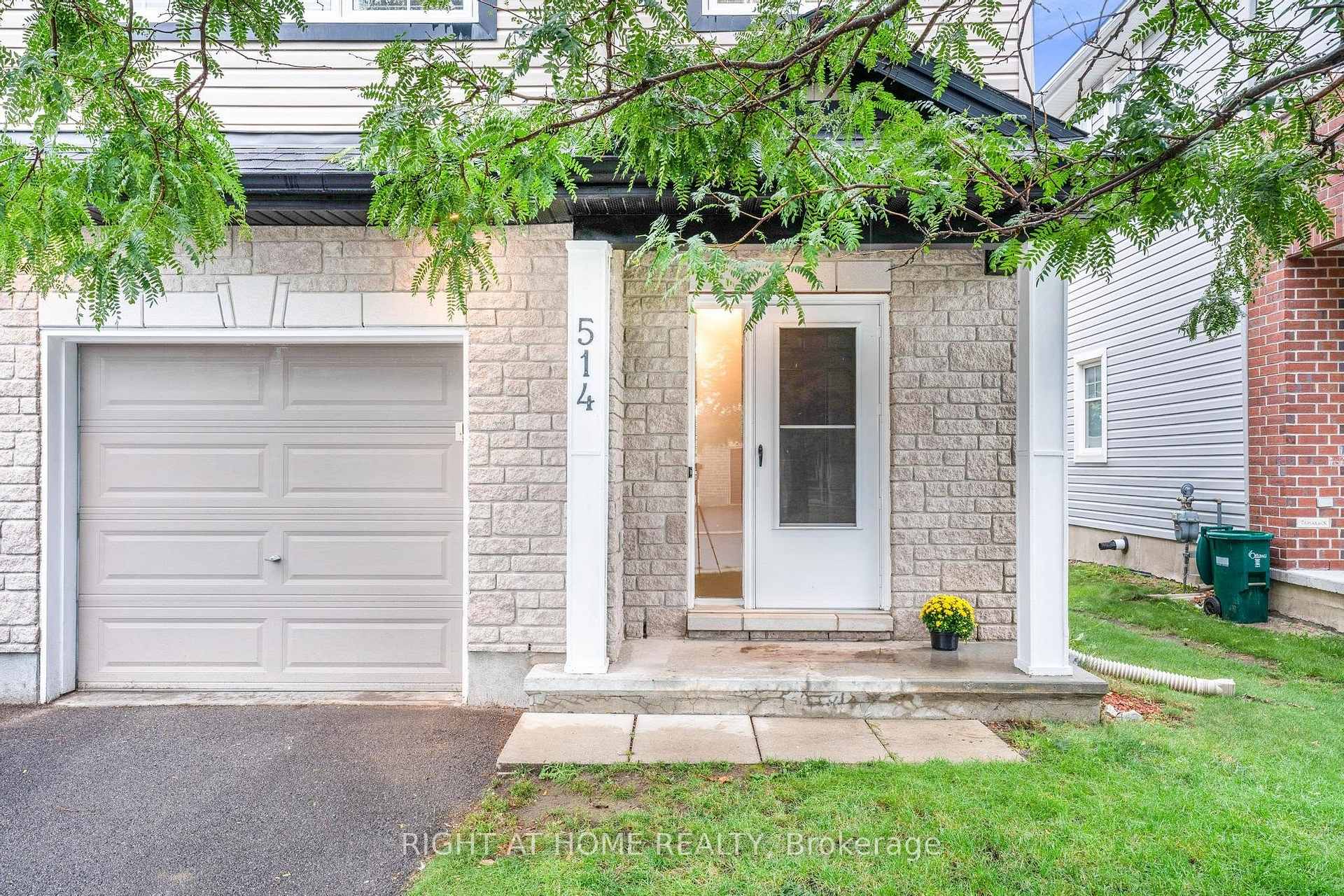 514 Cherokee Way, Ottawa 2
