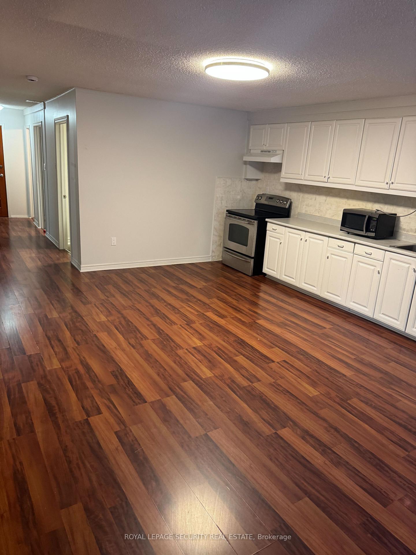 Lower B - 10432 Islington Avenue, Vaughan 5
