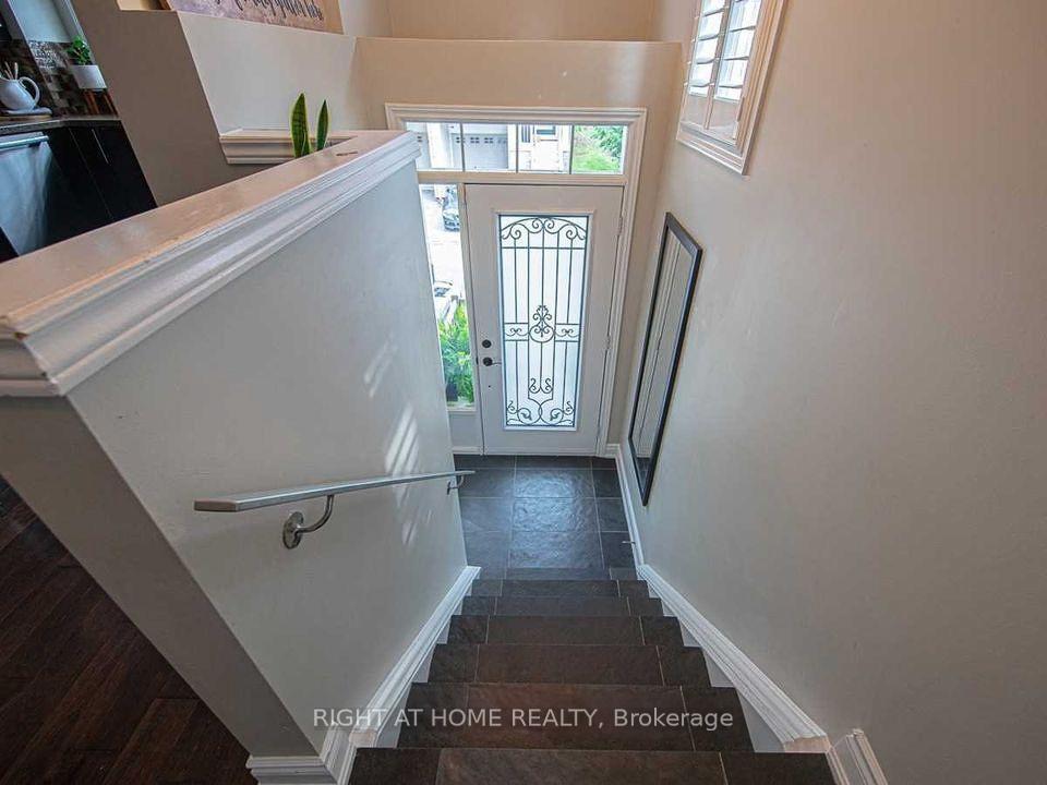 2468 Scholars Common, Burlington 2