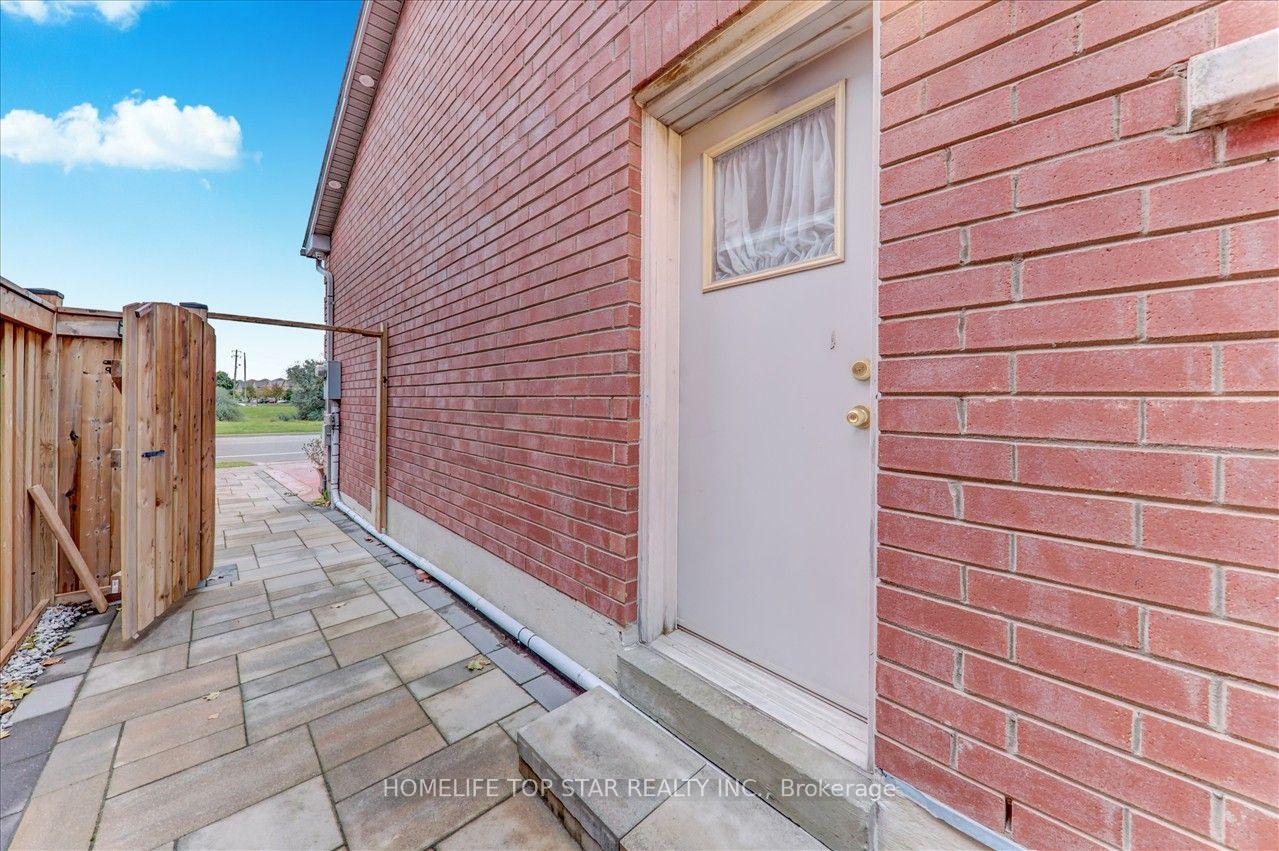 50 Marydale Avenue S, Markham 3
