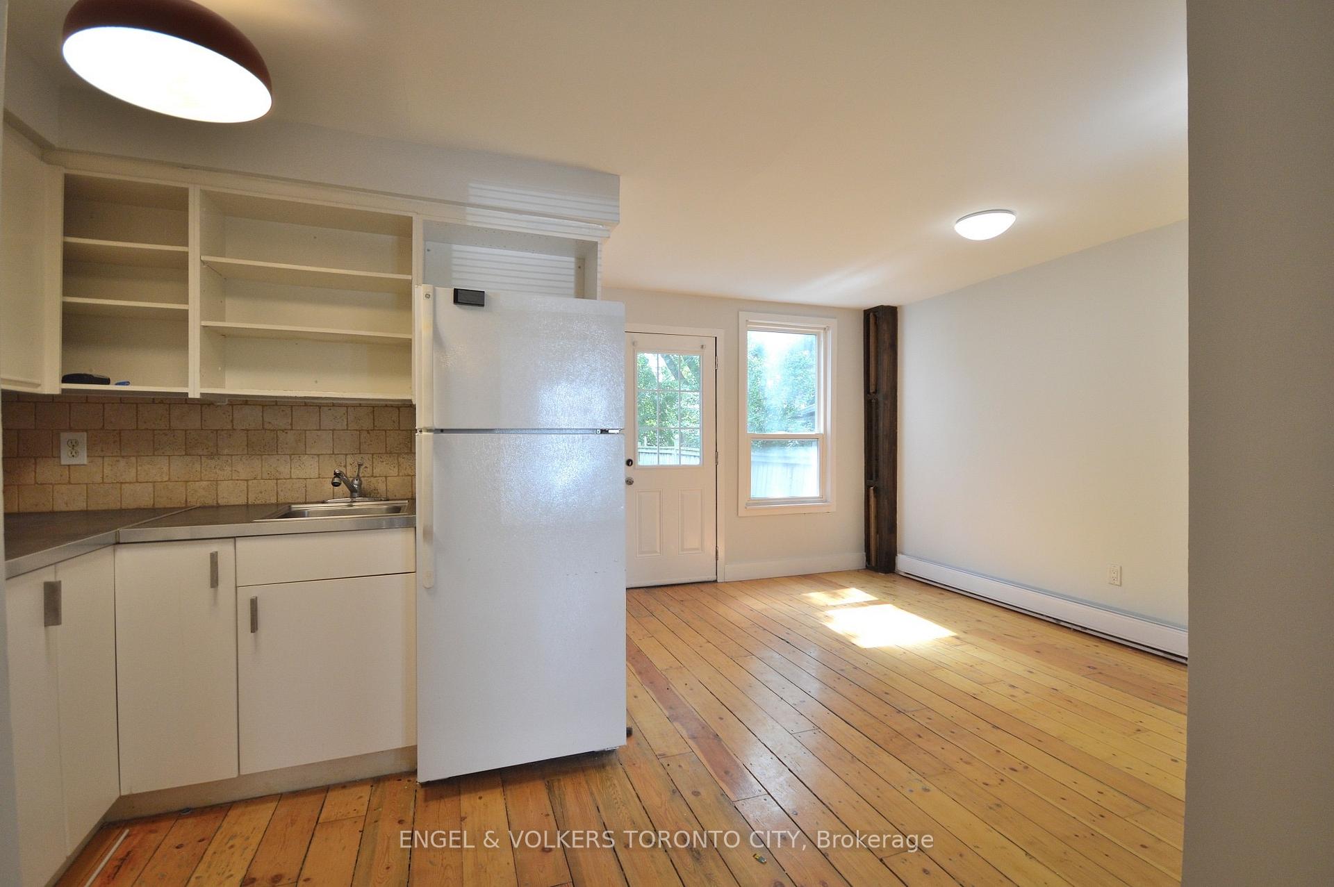 Main & Basement - 1801 Dundas Street E, Toronto 5