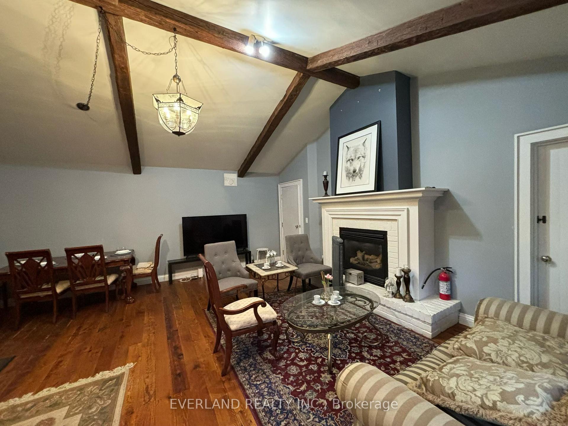 Ensuite room - 3369 St Paul Avenue, Niagara Falls 4