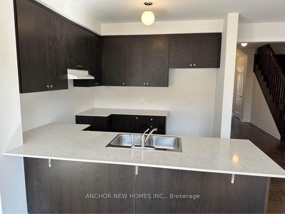 2021 Horace Duncan Crescent, Oshawa 5