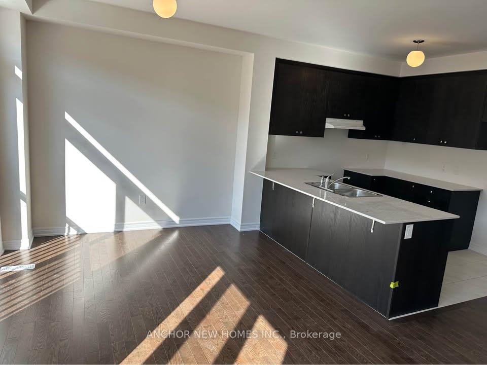 2021 Horace Duncan Crescent, Oshawa 4