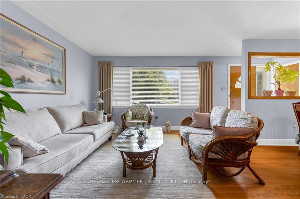 236 Pine Cove Road, Burlington 3