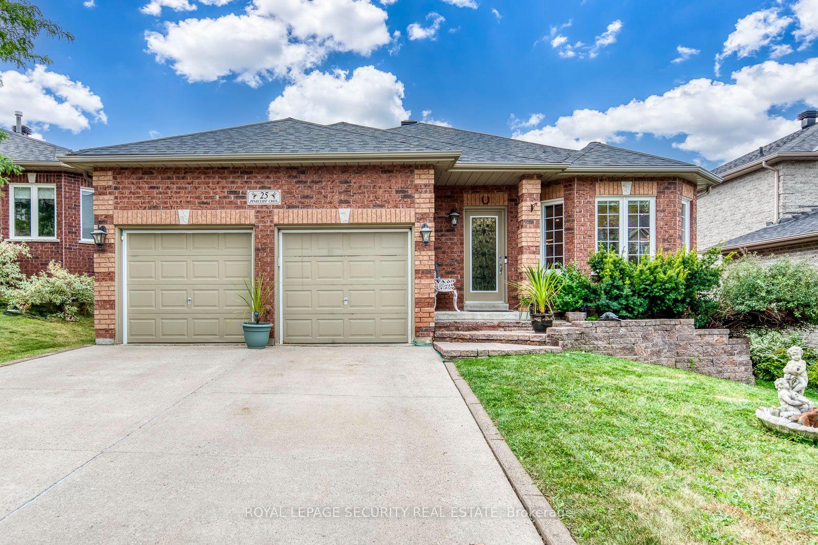 25 Pinecliff Crescent Barrie Ontario Canada Sale residential Veronica Varela ROYAL LEPAGE SECURITY REAL ESTATE, BROKERAGE*