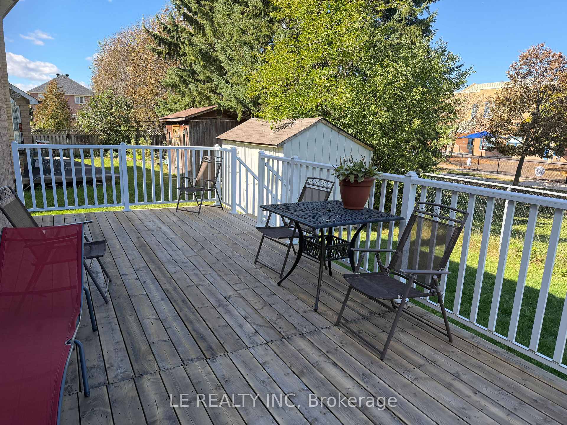 20 Dewberry Drive, Markham 2