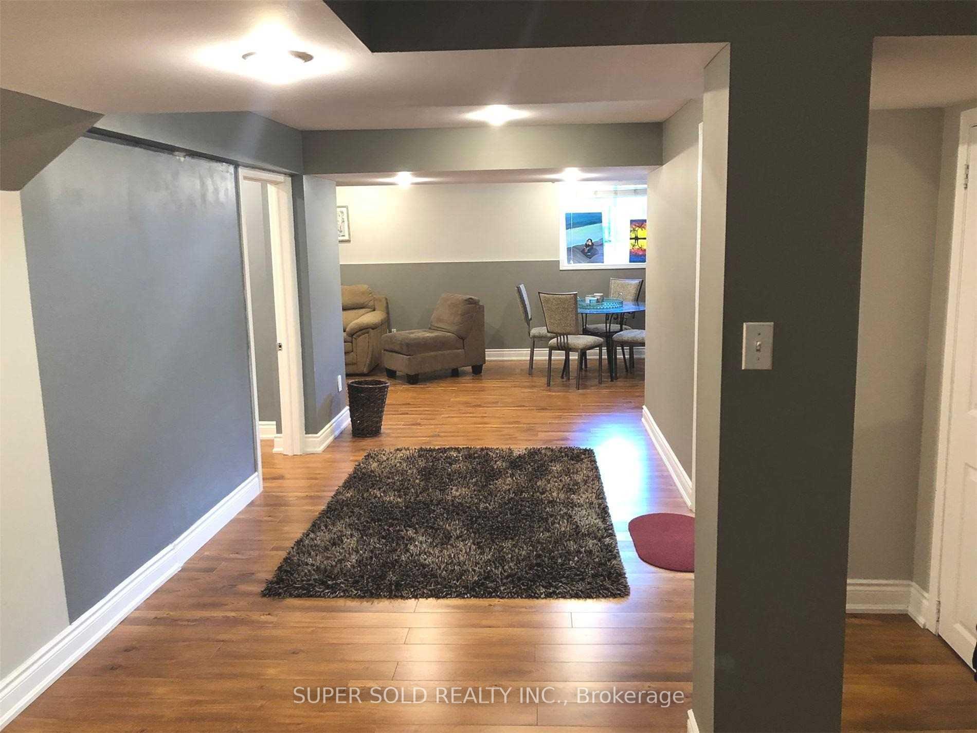 3421 Crompton Crescent, Mississauga 5