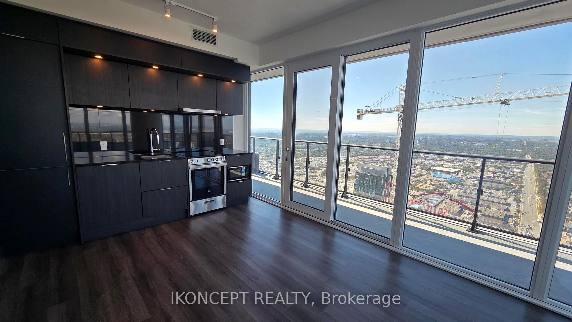 6302 - 448 Burnhamthorpe Road, Mississauga 2