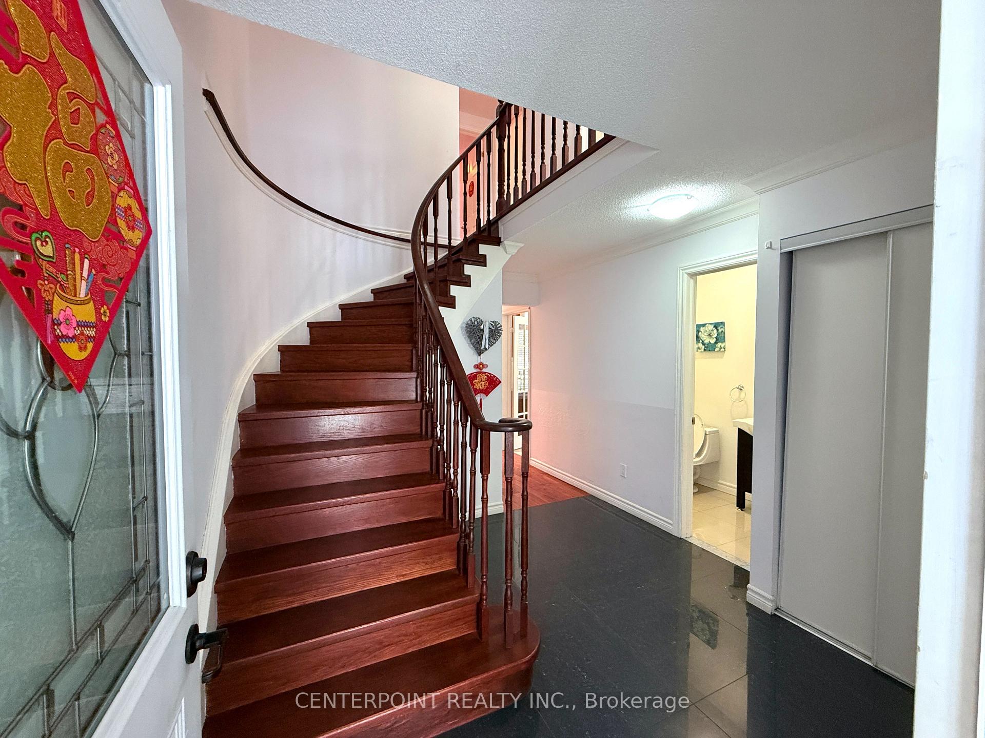 Upper - 68 Neeland Road, Markham 3