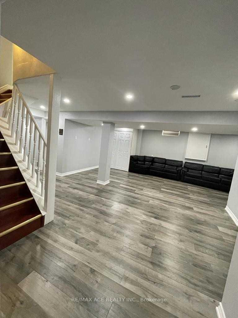 BSMT - 304 Russet Way, Vaughan 5