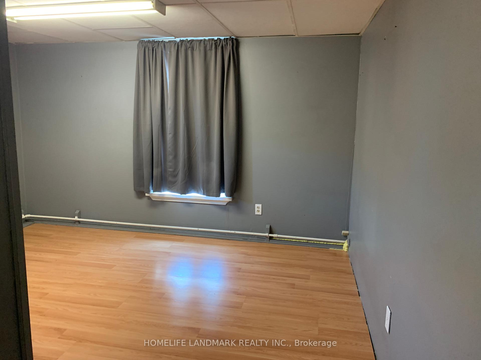 9 - 2 Bascom Street S, Uxbridge 3