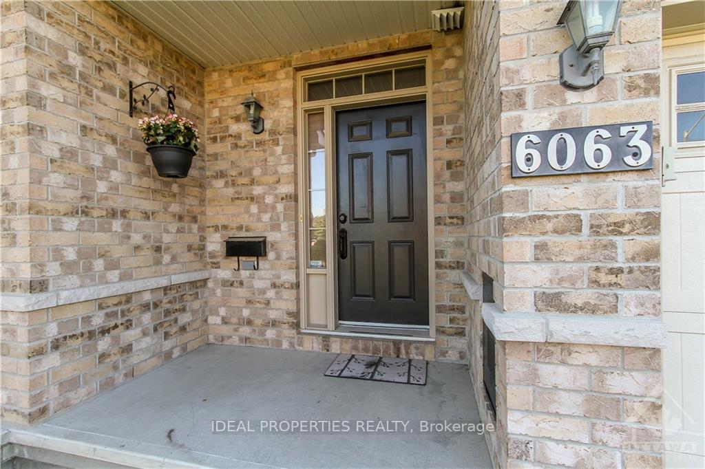 6063 NORTH BLUFF Drive, Ottawa 2