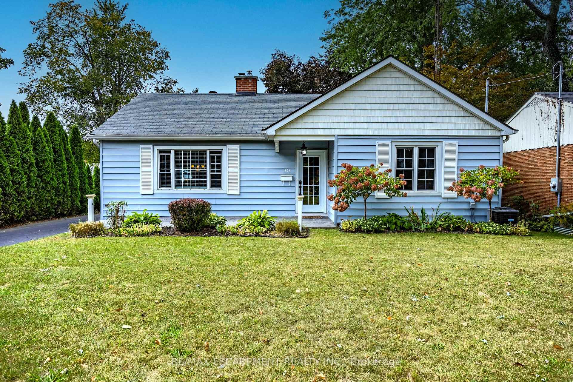 30 Gibson Drive Norfolk Ontario Canada Sale residential   The Kazan Realty Group