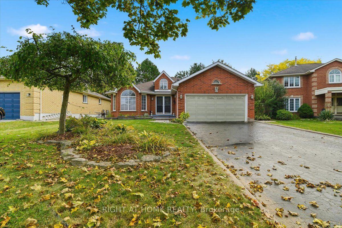 5 St John's Court Uxbridge Ontario Canada Sale residential Christopher LaFace HomeLife Excelsior Realty Inc., Brokerage*