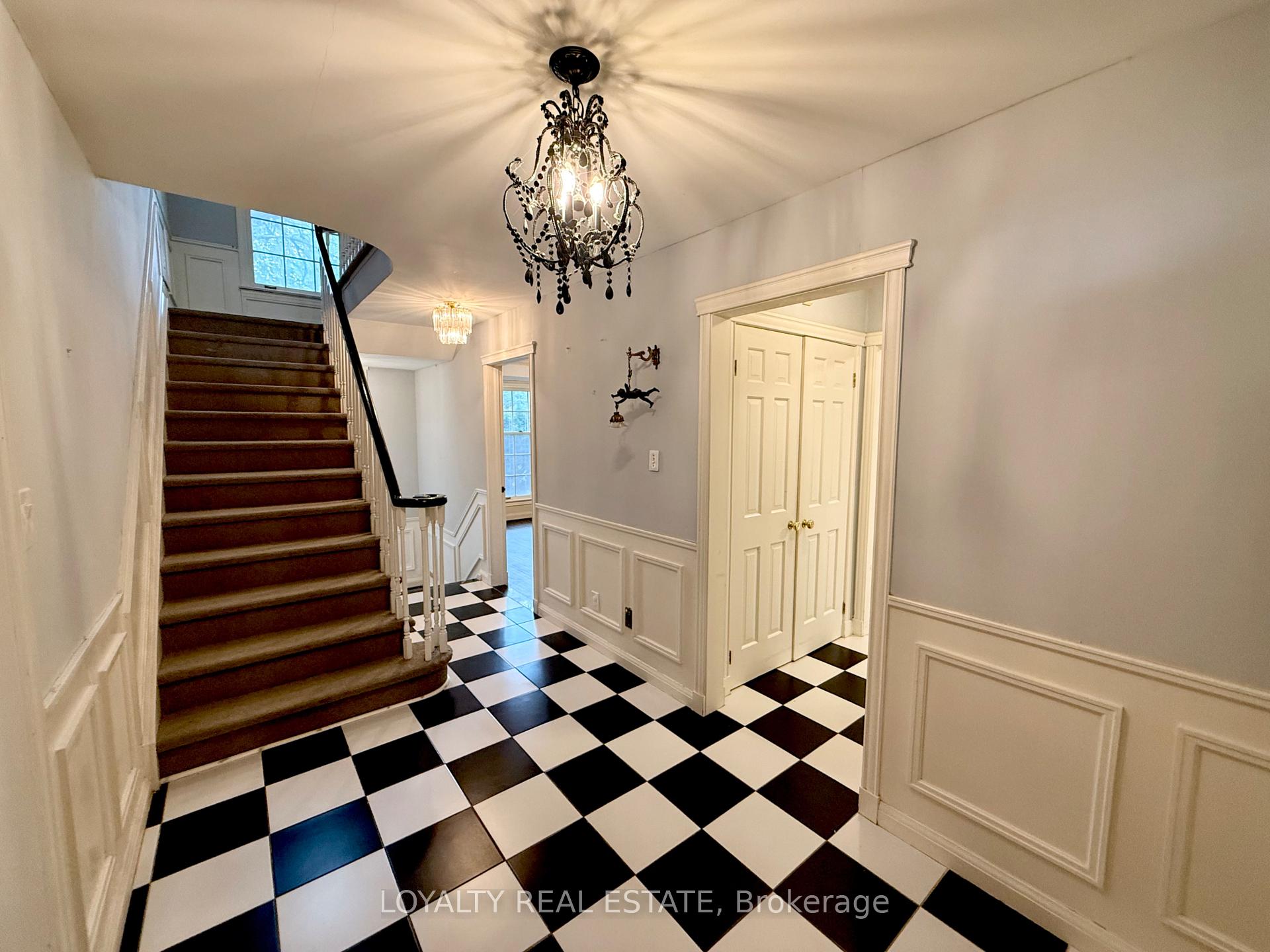 4 Canadiana Drive, Markham 3