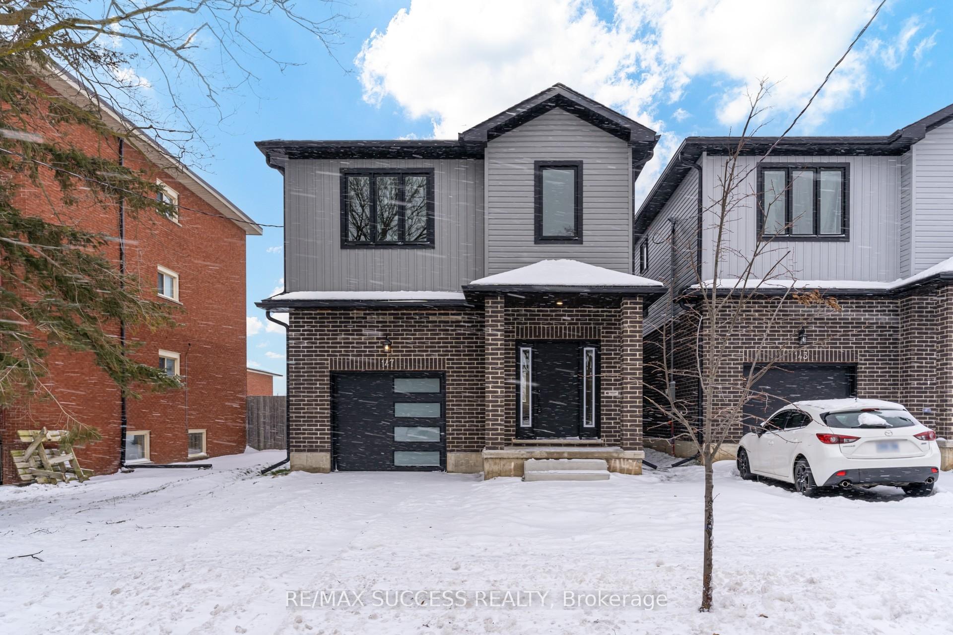 147 Siebert Avenue Kitchener Ontario Canada Sale residential Sunil Angrish RE/MAX Success Realty, Brokerage*