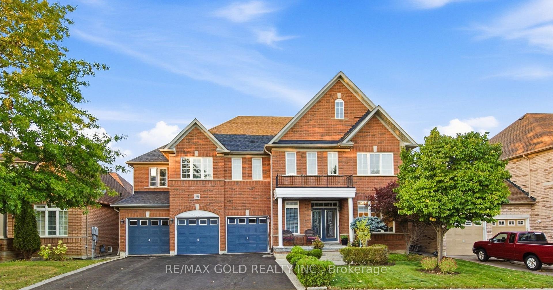 29 Blaketon Court Brampton Ontario Canada Sale residential Inder Chawla REMAX Gold Realty Inc., Brokerage*