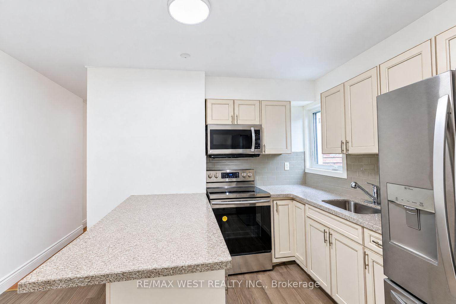 Main - 203 Islington Avenue, Toronto 5
