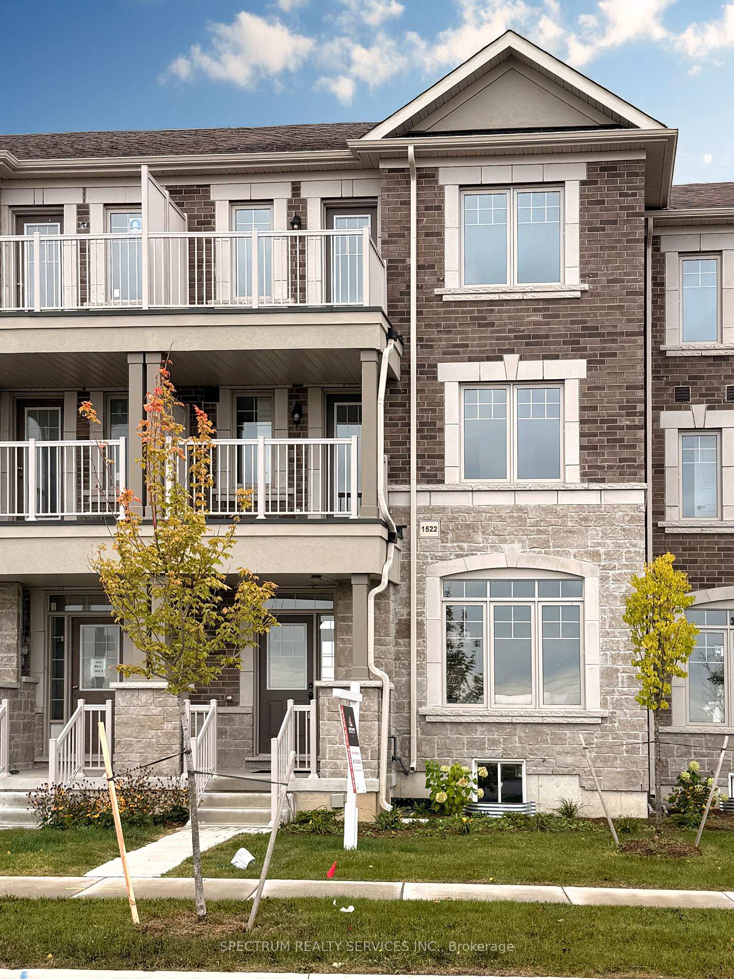1522 Benson Street Innisfil Ontario Canada Sale residential Lazlo Vavrovics Spectrum Realty Services Inc., Brokerage *