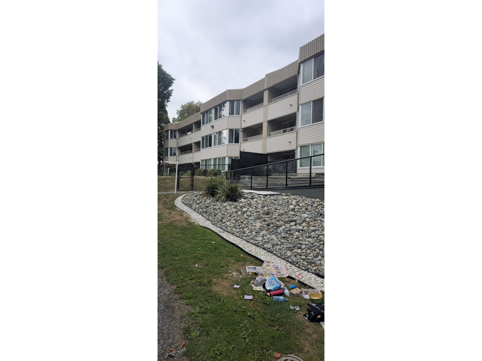 110 9635 121 STREET Surrey British Columbia Canada Sale residential Renée Kehayas Team 3000 Realty Ltd.