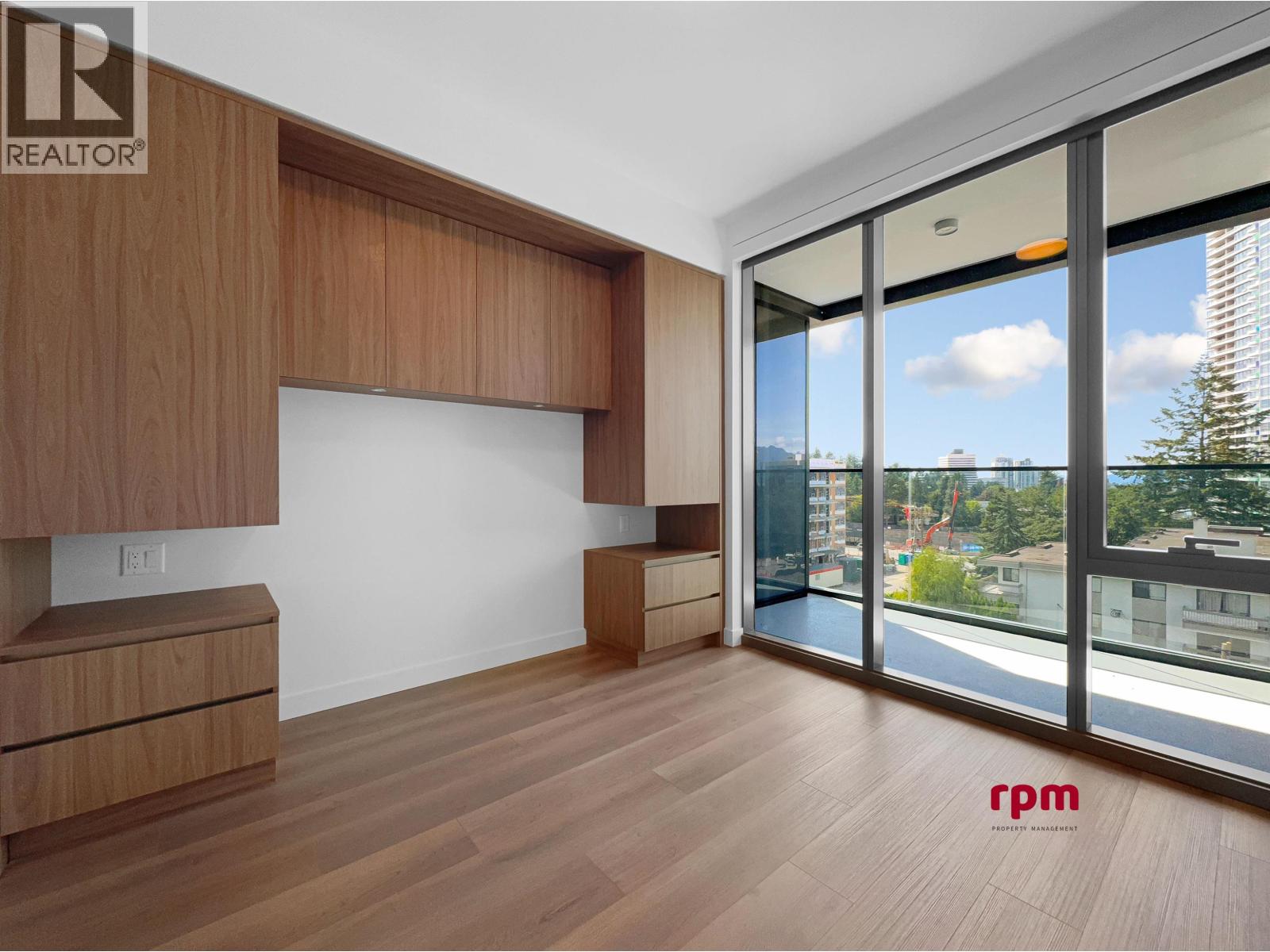 4xx 5987 WILSON AVENUE, Burnaby 5