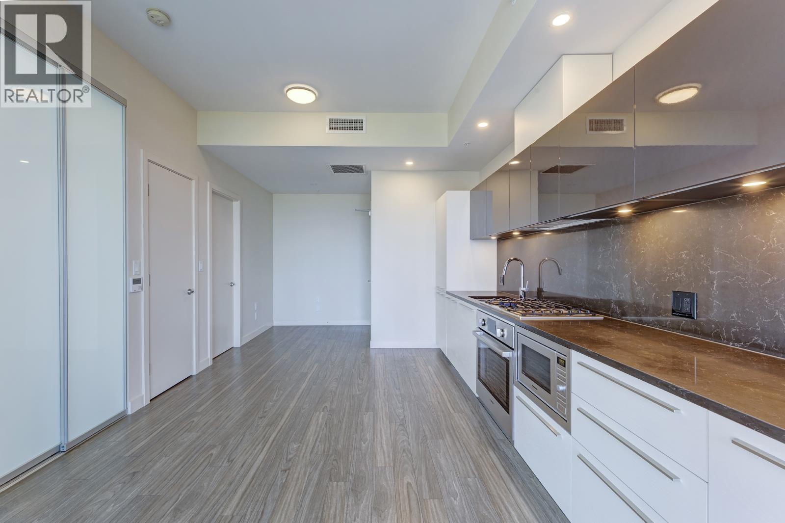9XX 6383 MCKAY AVENUE, Burnaby 2