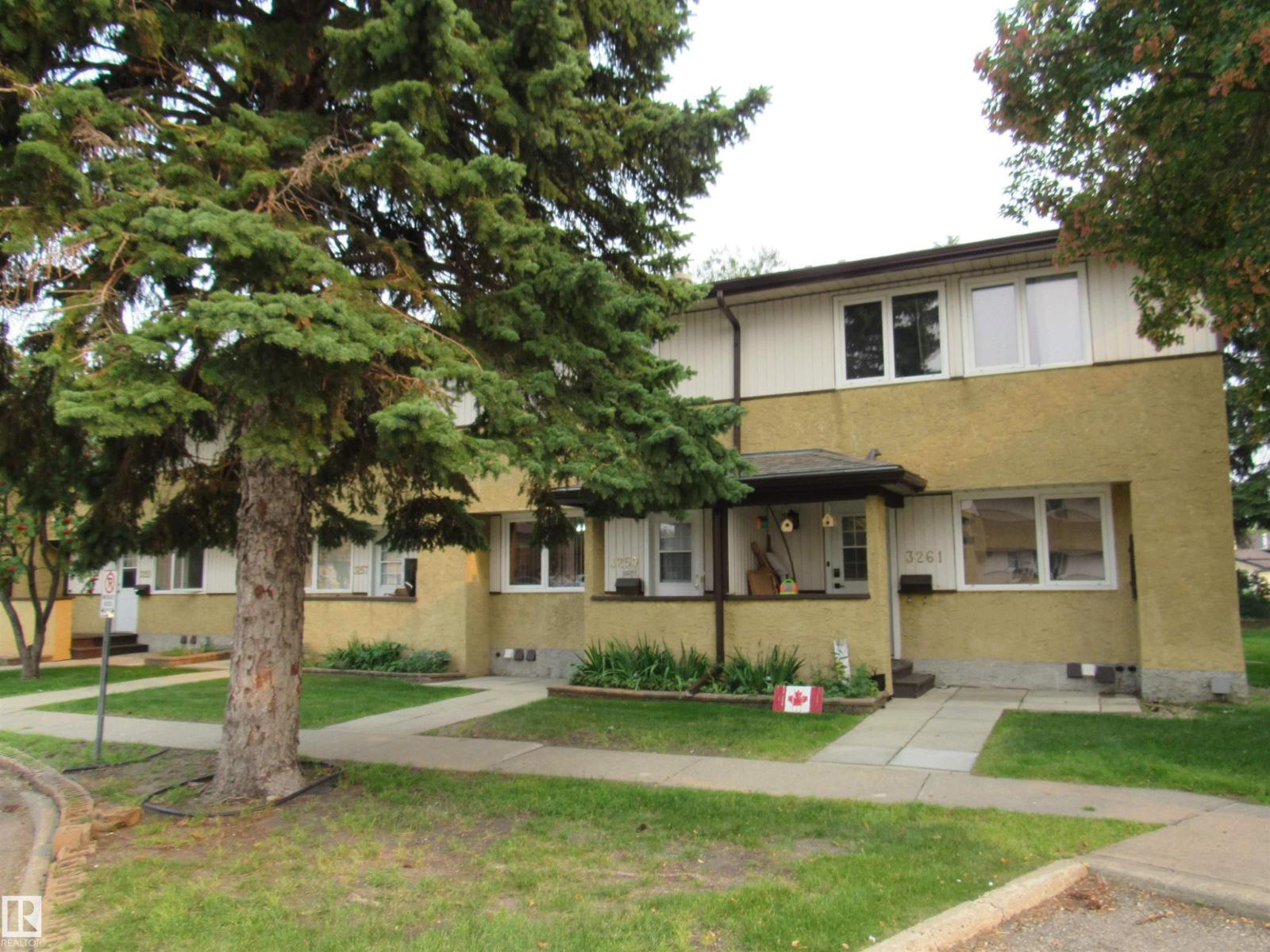 3259 139 AV NW Edmonton Alberta Canada Sale residential Brenda Powell Homes & Gardens Real Estate Ltd.