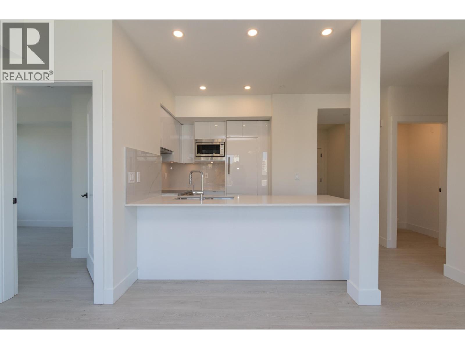 5399 JOYCE, Vancouver 2