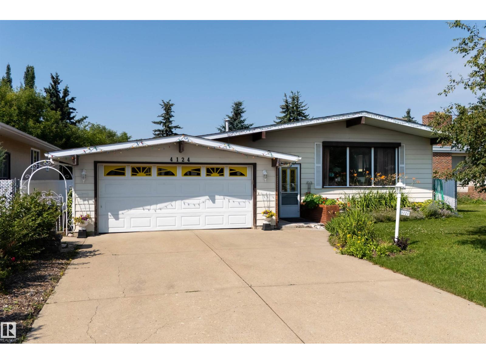 4124 110 ST NW Edmonton Alberta Canada Sale residential   HomeLife Guaranteed Realty