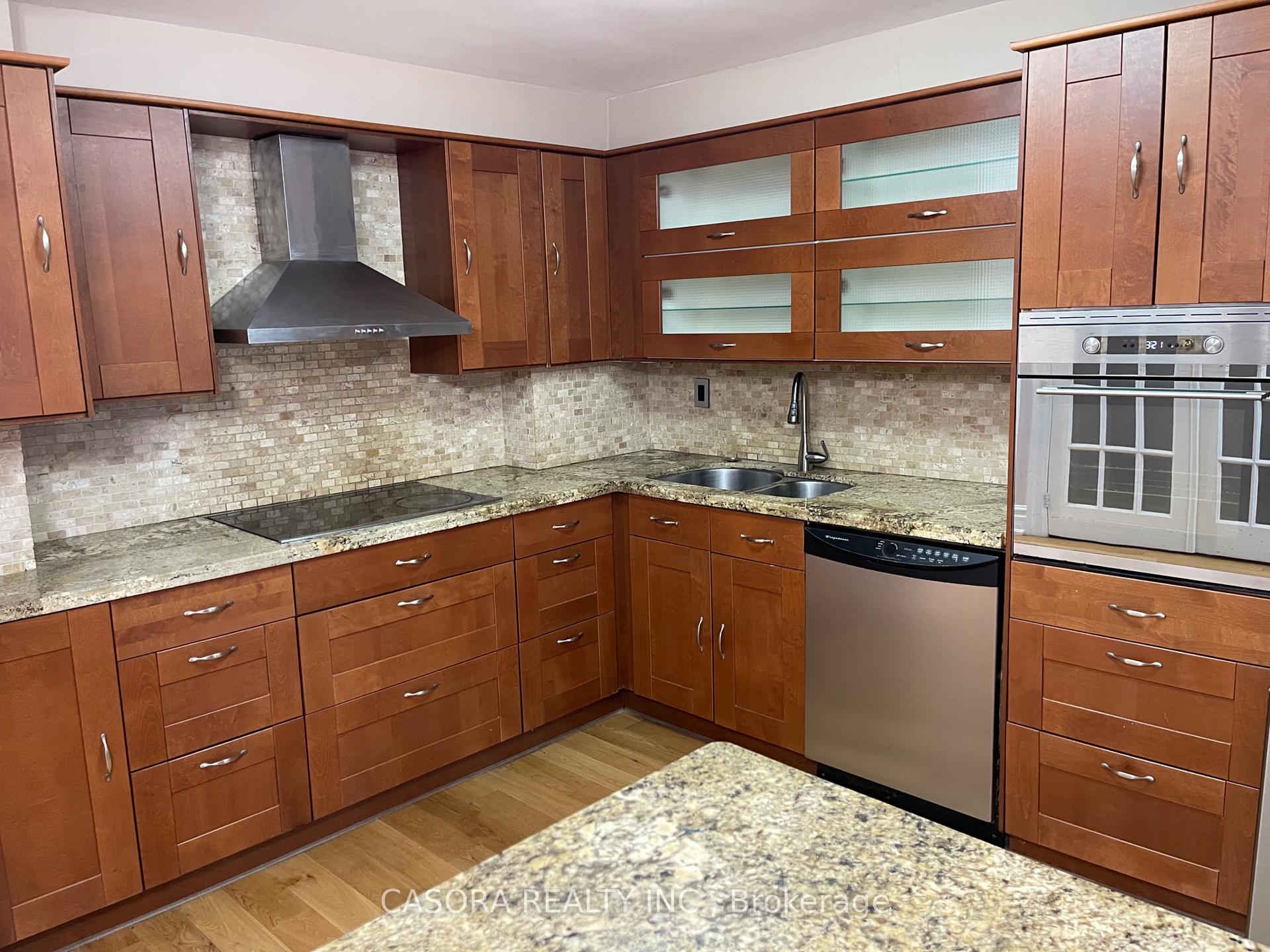 510 - 1400 Dixie Road, Mississauga 2