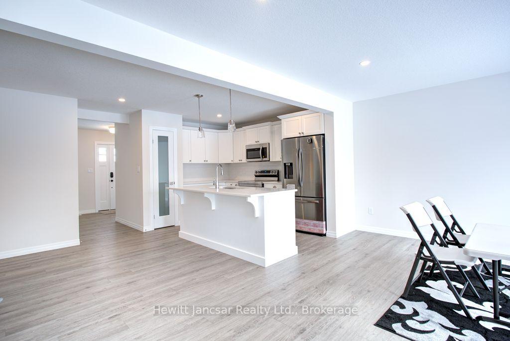 74 Livingston Drive, Tillsonburg 5