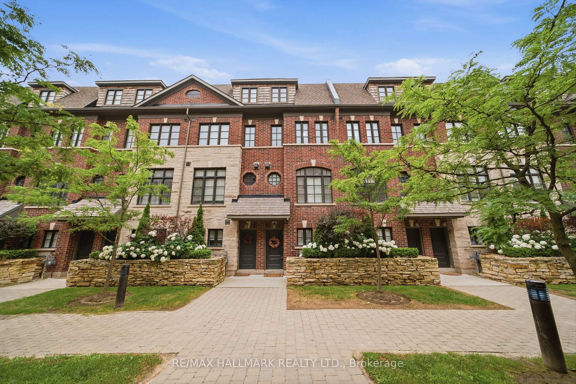 77 - 250 Royalton Common, Oakville 2