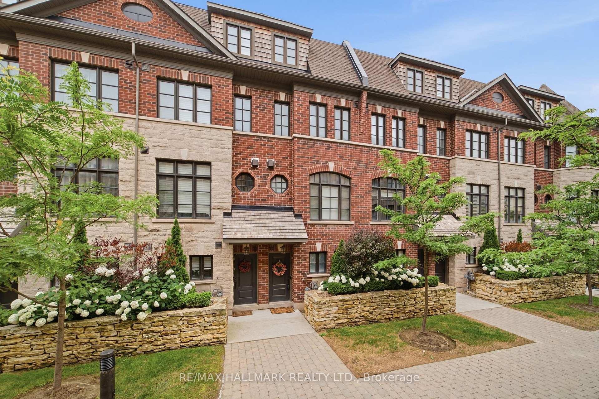 77 - 250 Royalton Common, Oakville