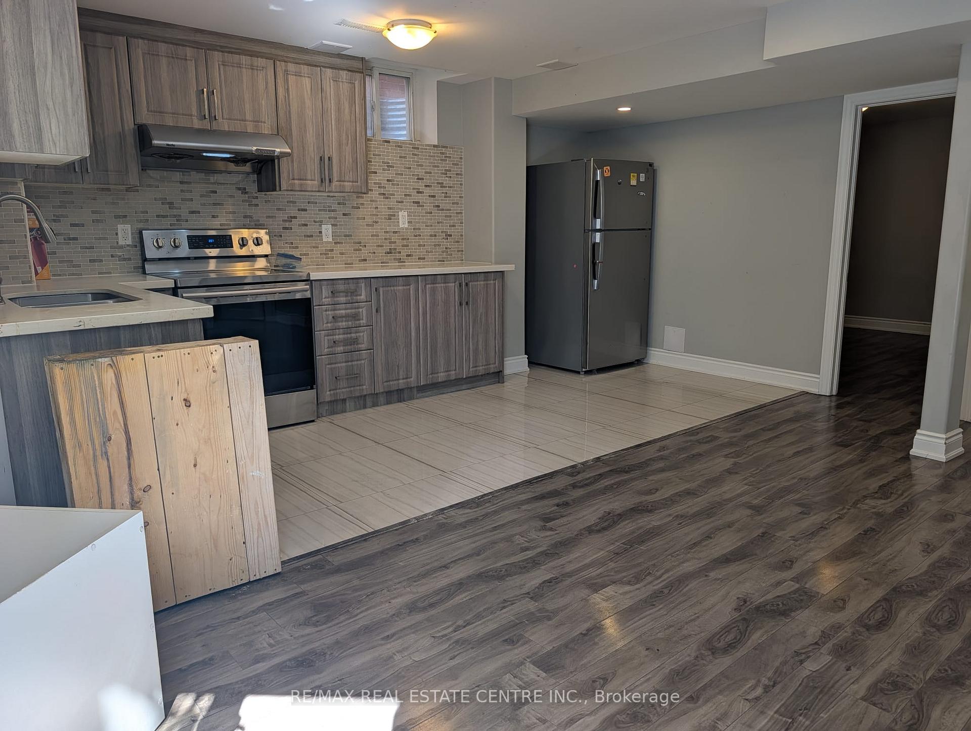 BSMT - 70 Showboat Crescent, Brampton 5