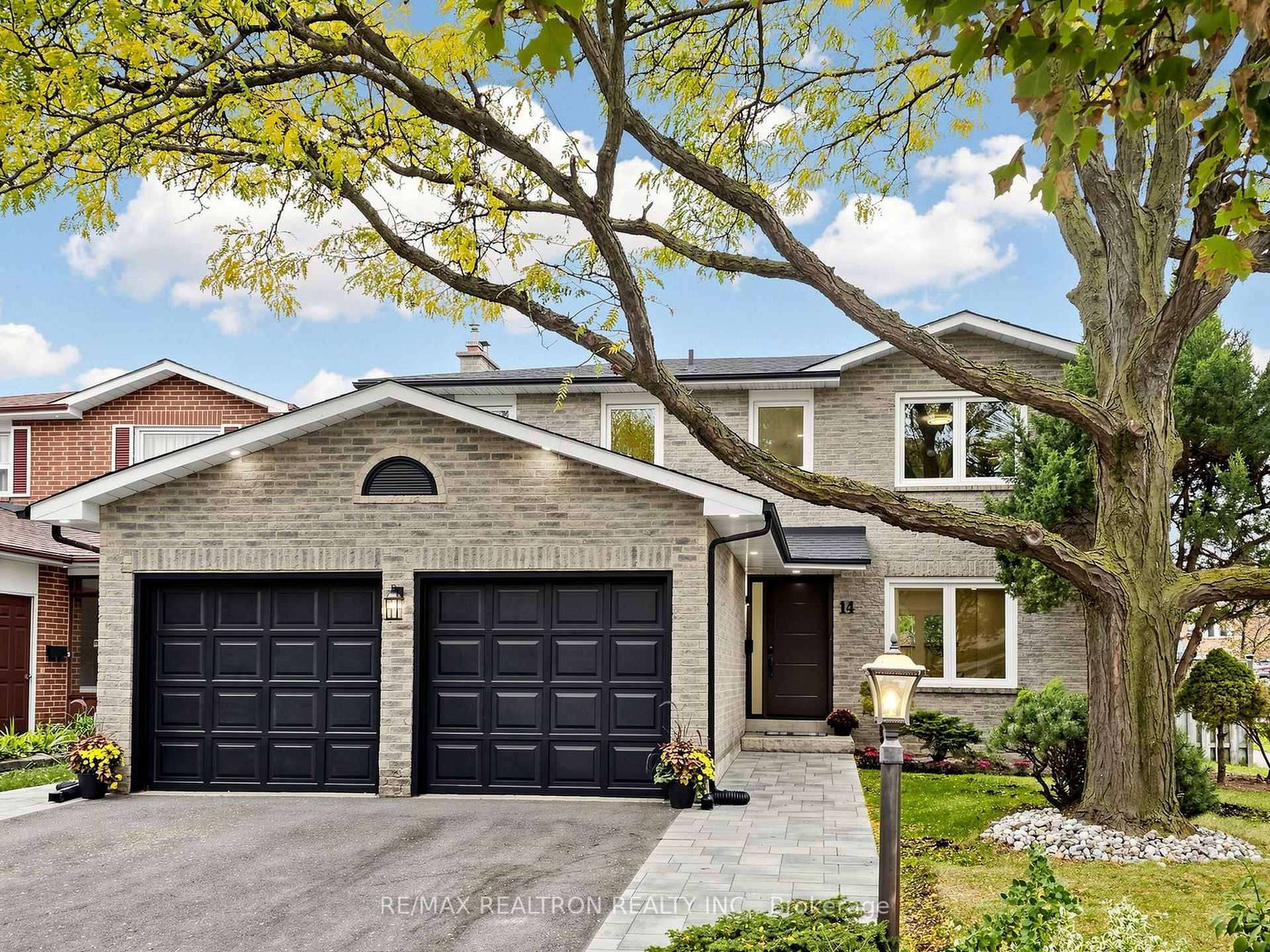14 Lund Street Richmond Hill Ontario Canada Sale residential HEZEKIAH TAI HomeLife Landmark Realty Inc., Brokerage