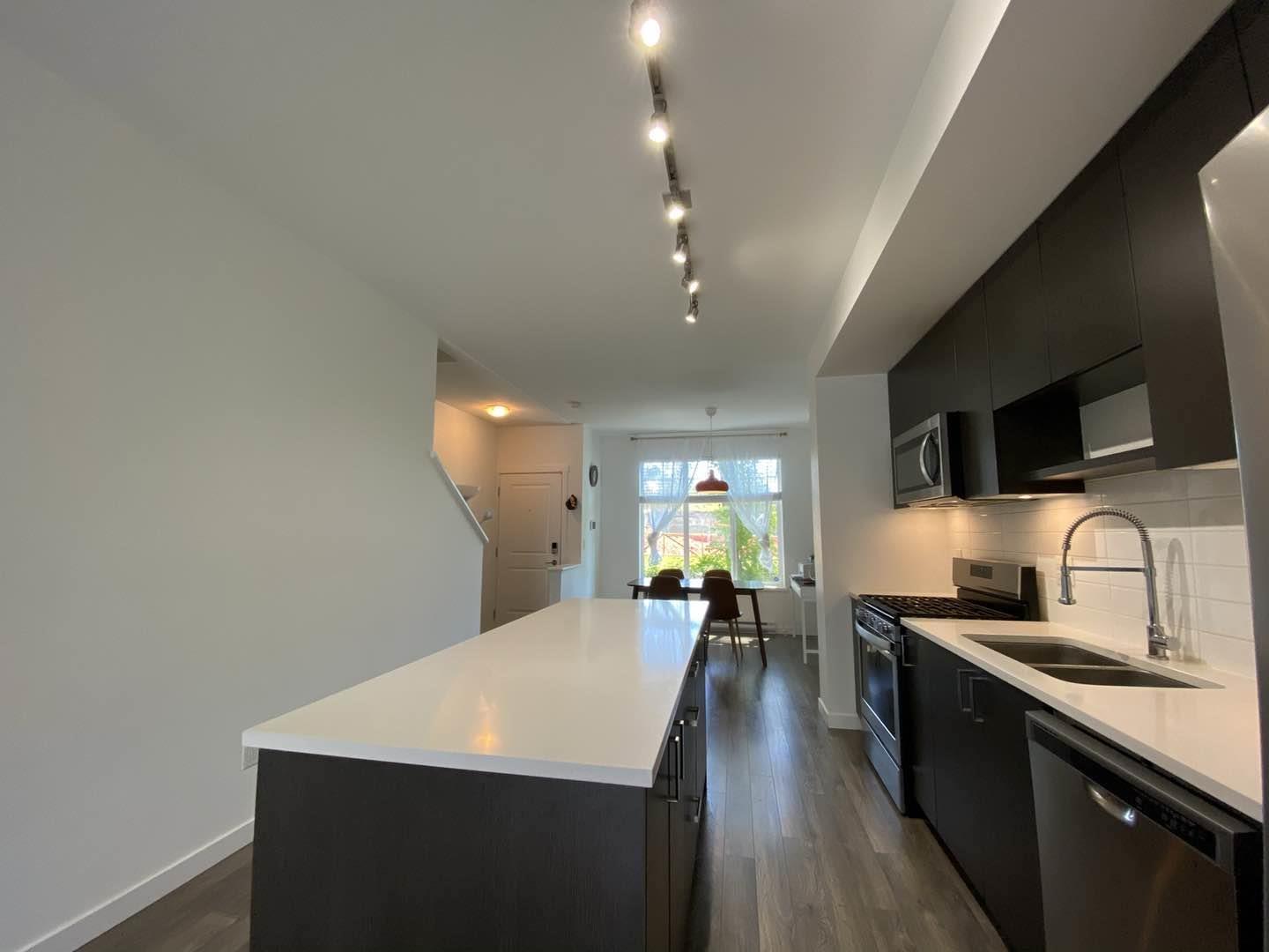 37 16678 25 AVENUE, Surrey 2